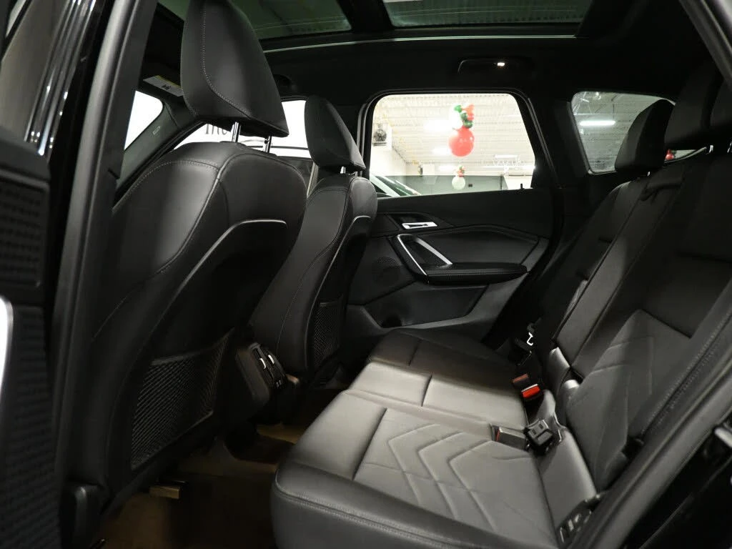 BMW X1 xDrive* АвтоКредит* (ЦЕНА ДО БГ), снимка 17 - Автомобили и джипове - 53989046