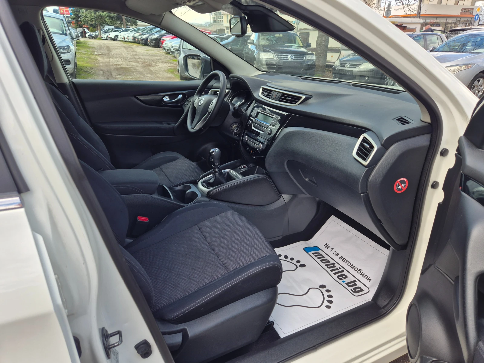 Nissan Qashqai 1.5DCI КРУИЗ Л.ДЖАНТИ ПАРКТРОНИК 6 СКОРОСТИ, снимка 11 - Автомобили и джипове - 54081463