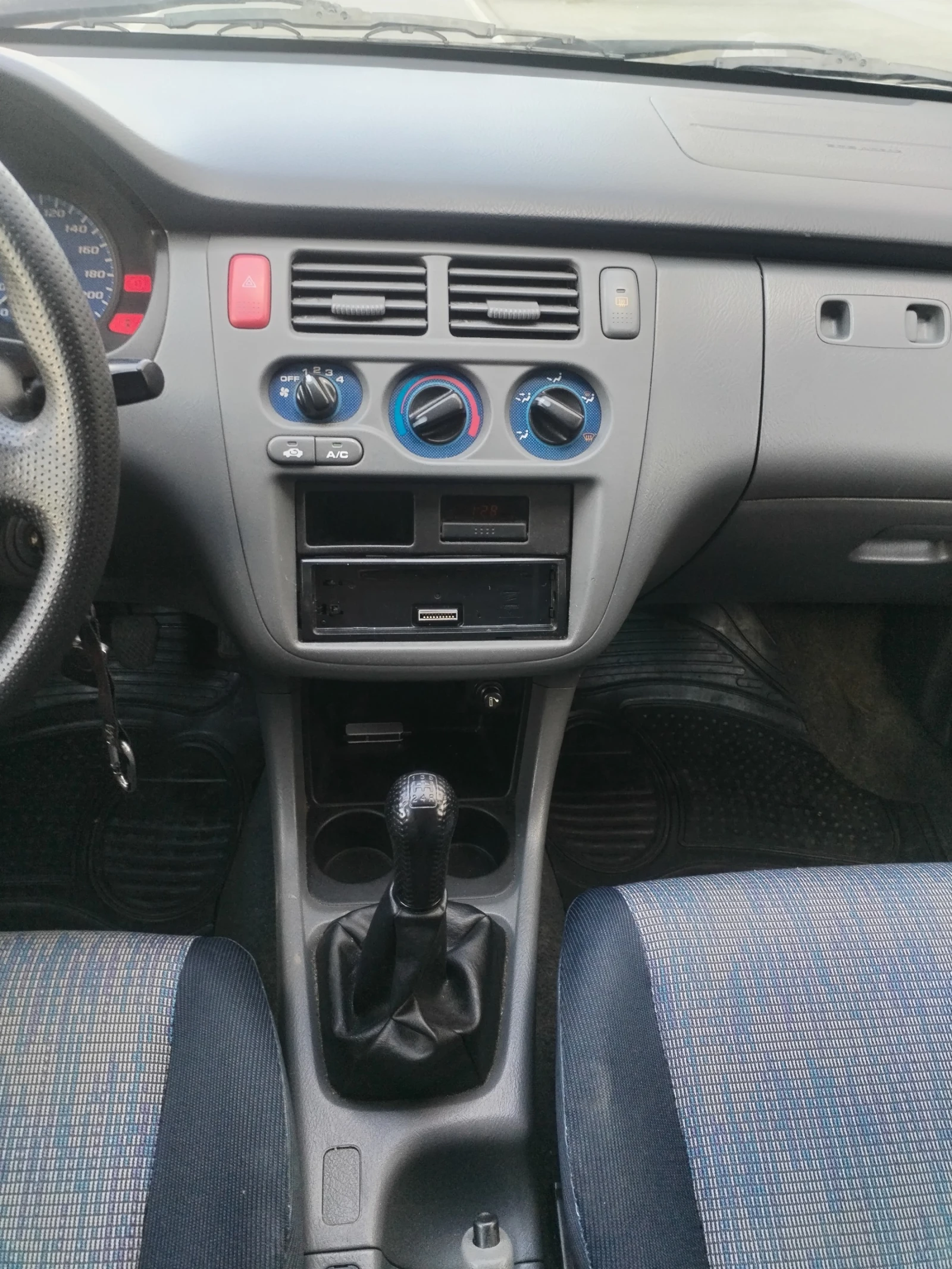 Honda Hr-v, снимка 11 - Автомобили и джипове - 54312483