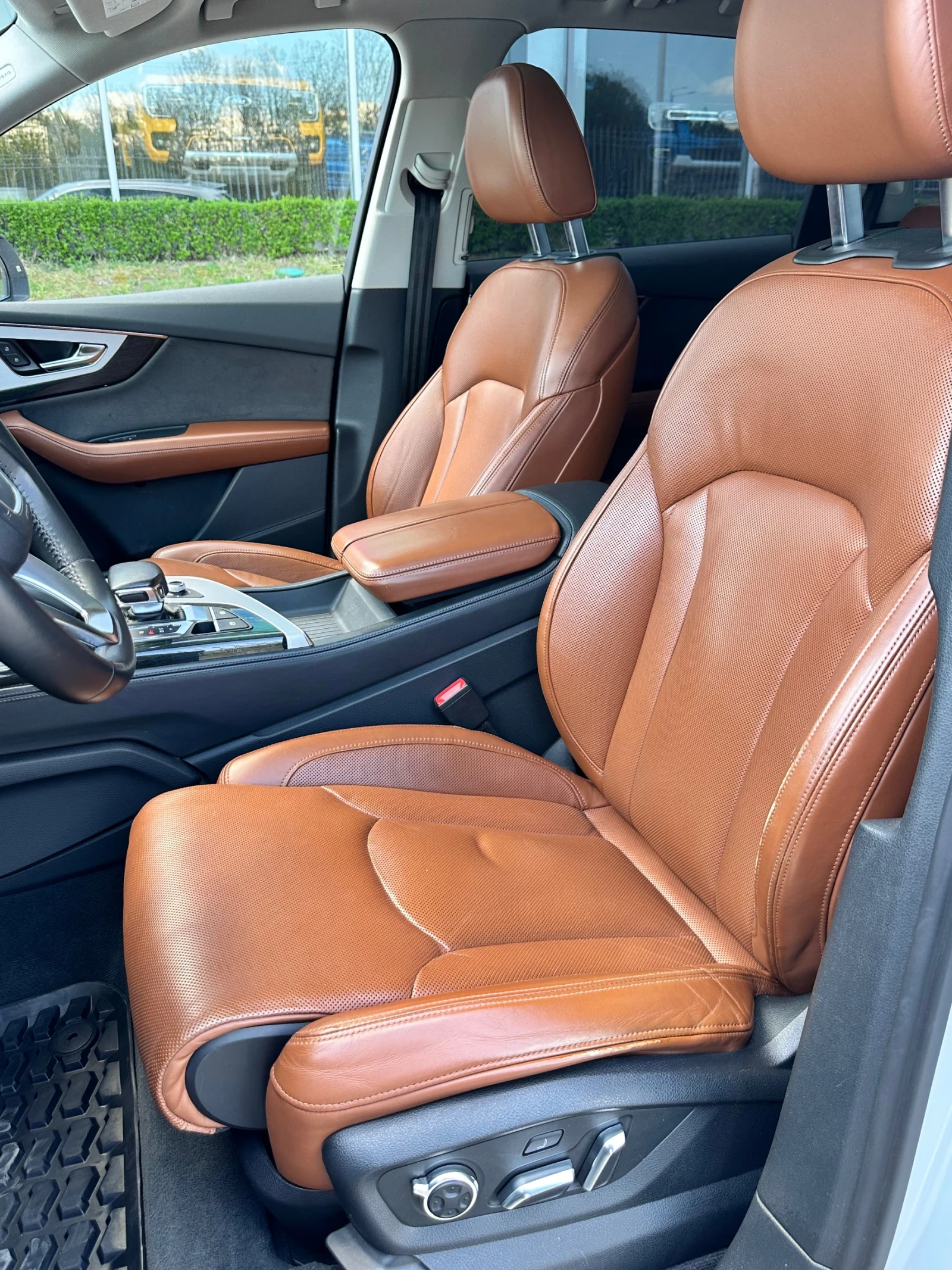 Audi Q7 3.0 TFSI, снимка 10 - Автомобили и джипове - 54318986