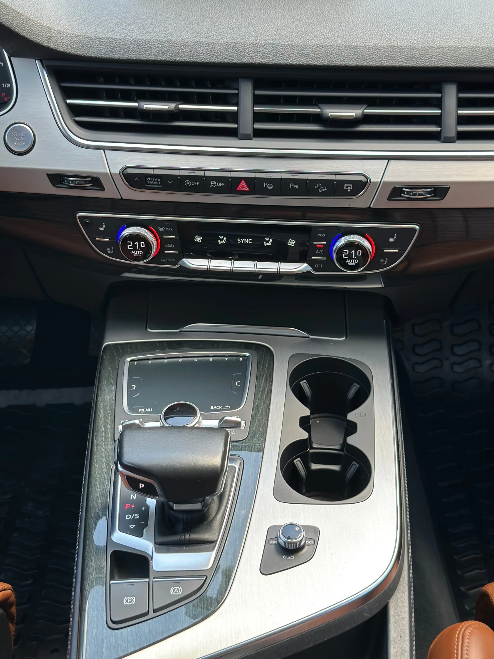 Audi Q7 3.0 TFSI, снимка 14 - Автомобили и джипове - 54318986