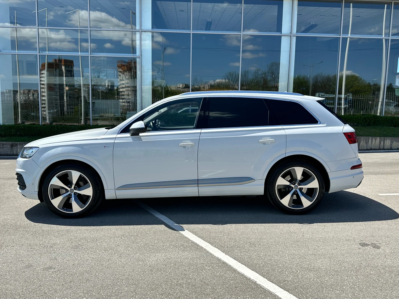 Audi Q7 3.0 TFSI, снимка 8 - Автомобили и джипове - 54318986