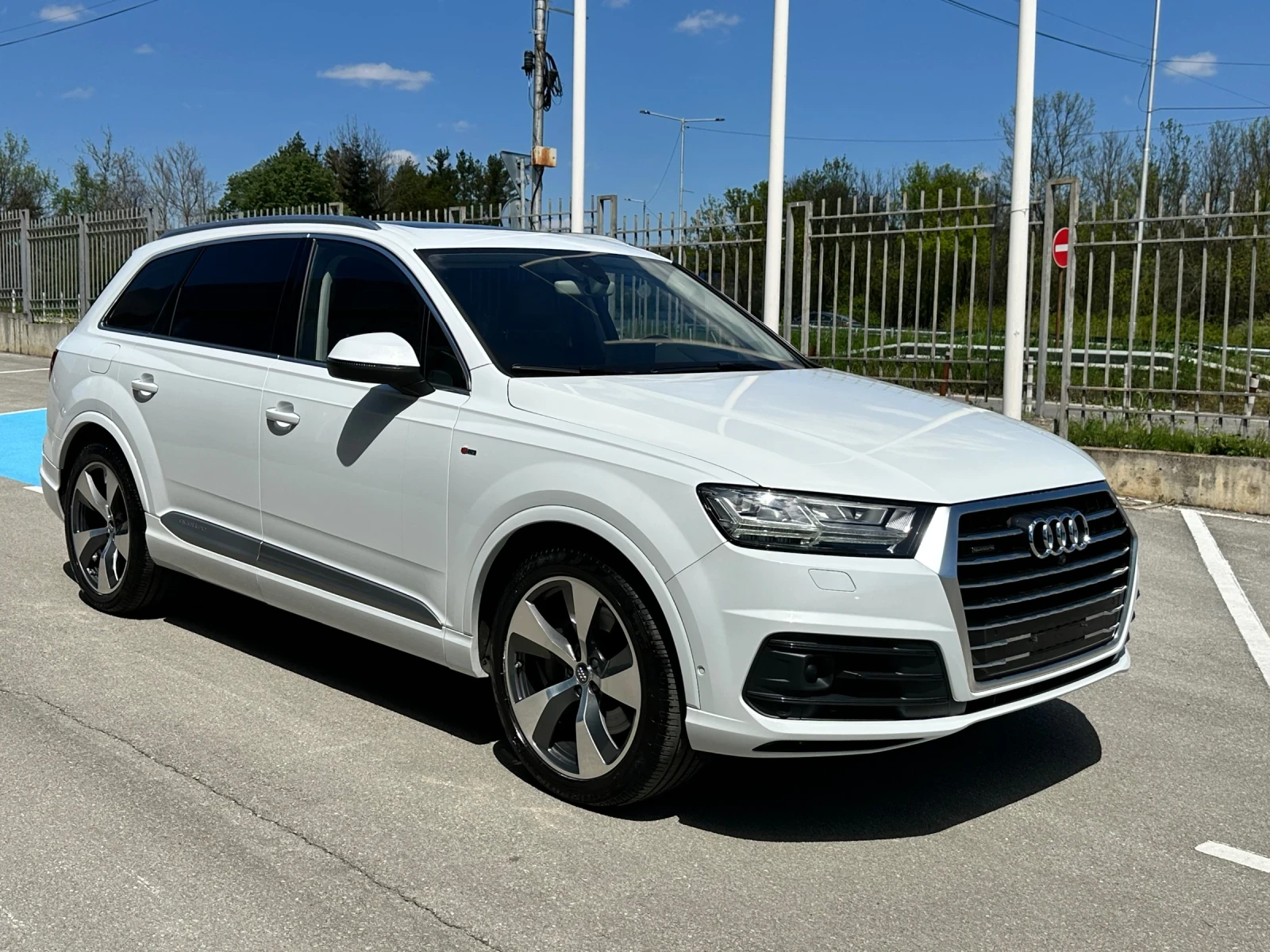 Audi Q7 3.0 TFSI, снимка 3 - Автомобили и джипове - 54318986