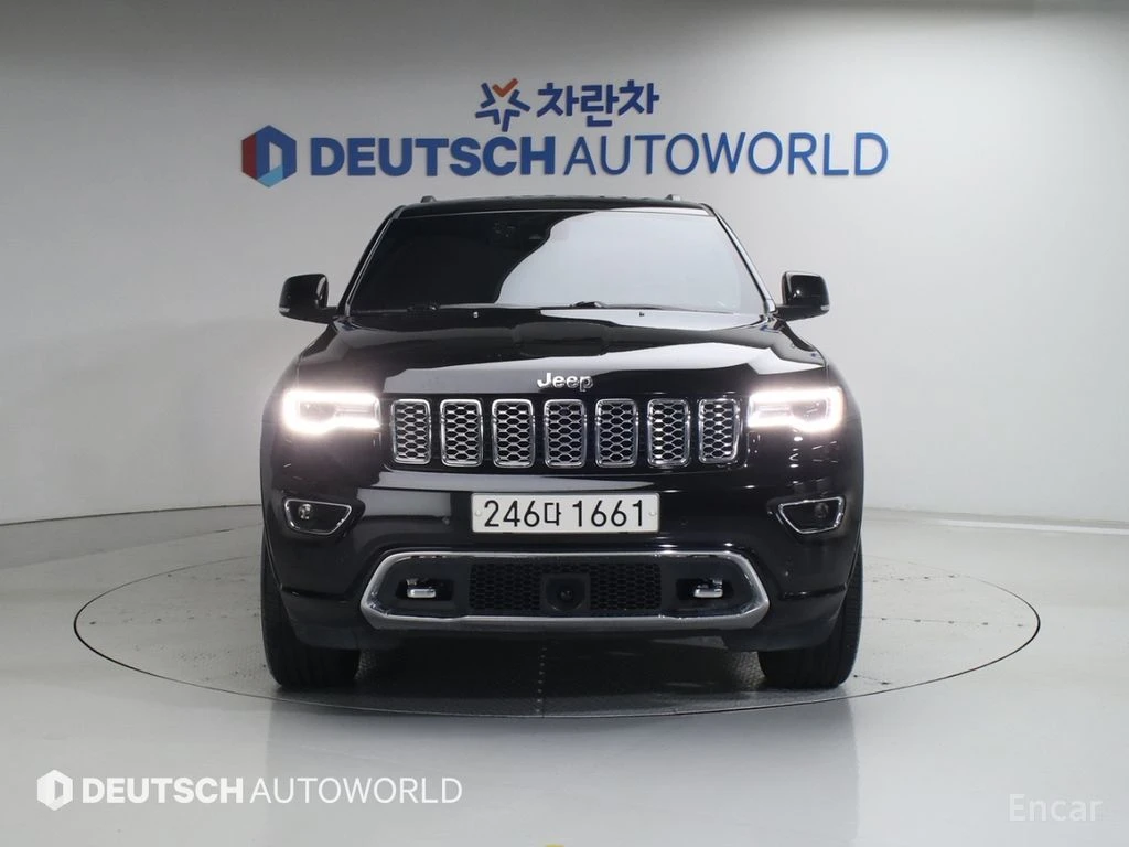 Jeep Grand cherokee 3.6* V6* 8ZF* OVERLAND* ДИСТРОНИК* ОБДУХВАНЕ* КАМЕ, снимка 3 - Автомобили и джипове - 55247595