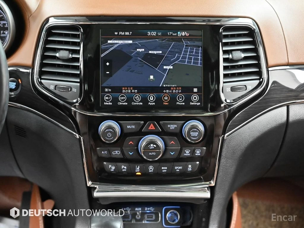 Jeep Grand cherokee 3.6* V6* 8ZF* OVERLAND* ДИСТРОНИК* ОБДУХВАНЕ* КАМЕ, снимка 9 - Автомобили и джипове - 55247595