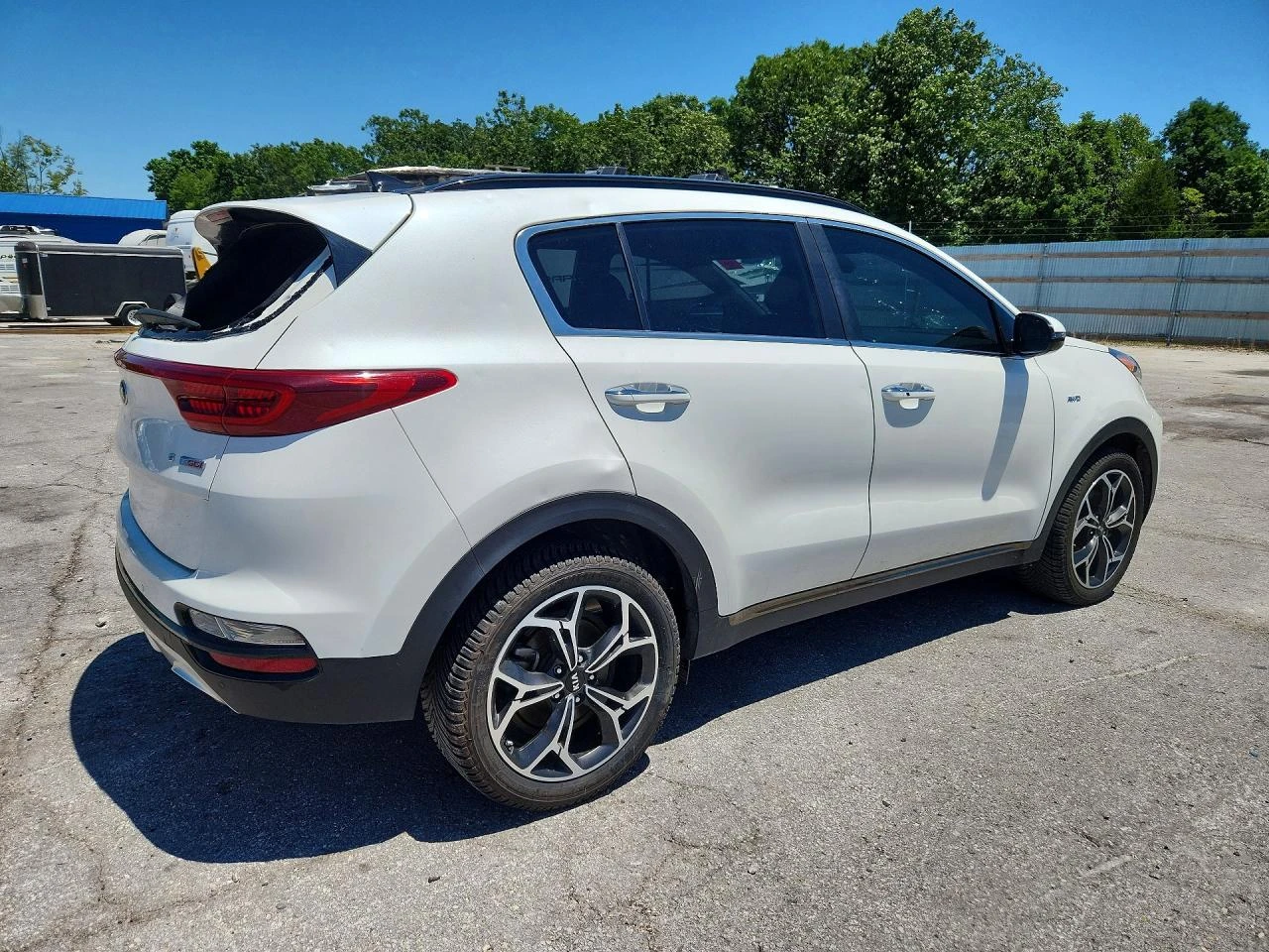 Kia Sportage SX AWD| КОЖА| ПОДГРЕВ| КАМЕРА, снимка 4 - Автомобили и джипове - 55301615