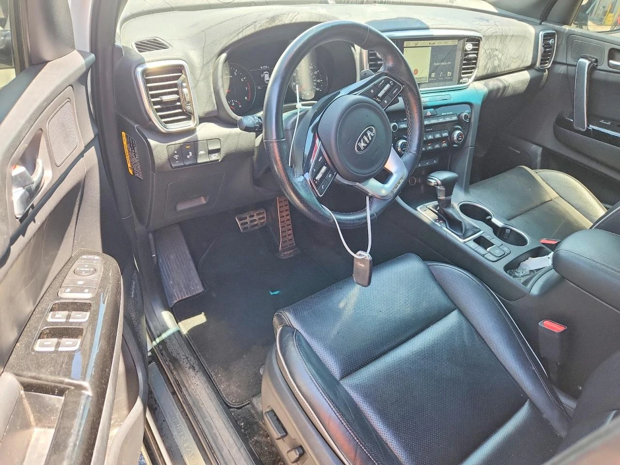 Kia Sportage SX AWD| КОЖА| ПОДГРЕВ| КАМЕРА, снимка 8 - Автомобили и джипове - 55301615