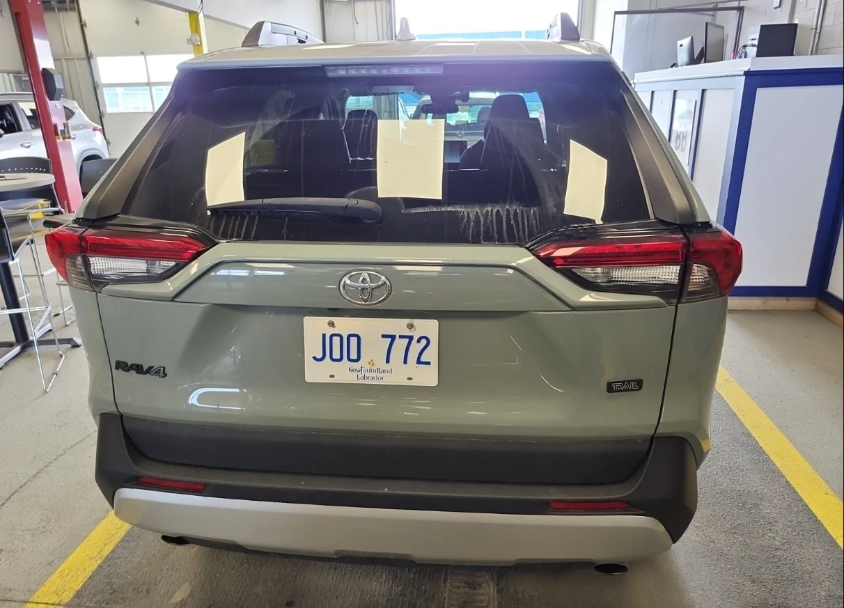Toyota Rav4 Adventure* 4x4* Камера* м.Точки* Подгрев, снимка 4 - Автомобили и джипове - 55742616