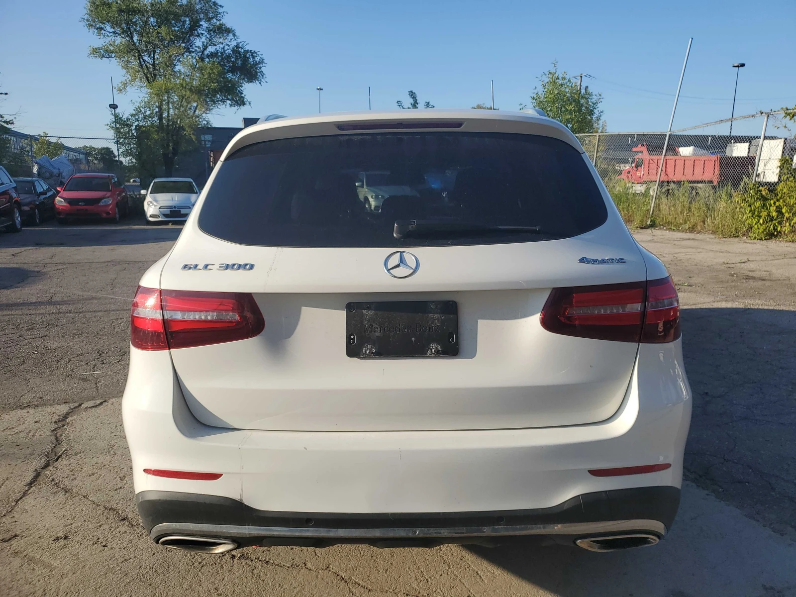 Mercedes-Benz GLC * 4MATIC 4dr 300 * CARFAX * , снимка 4 - Автомобили и джипове - 56086440