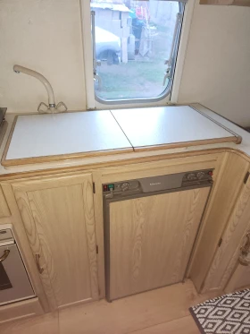 Каравана Adria Lunar, снимка 8 — Bazar.bg Каравана Adria Lunar, снимка 8