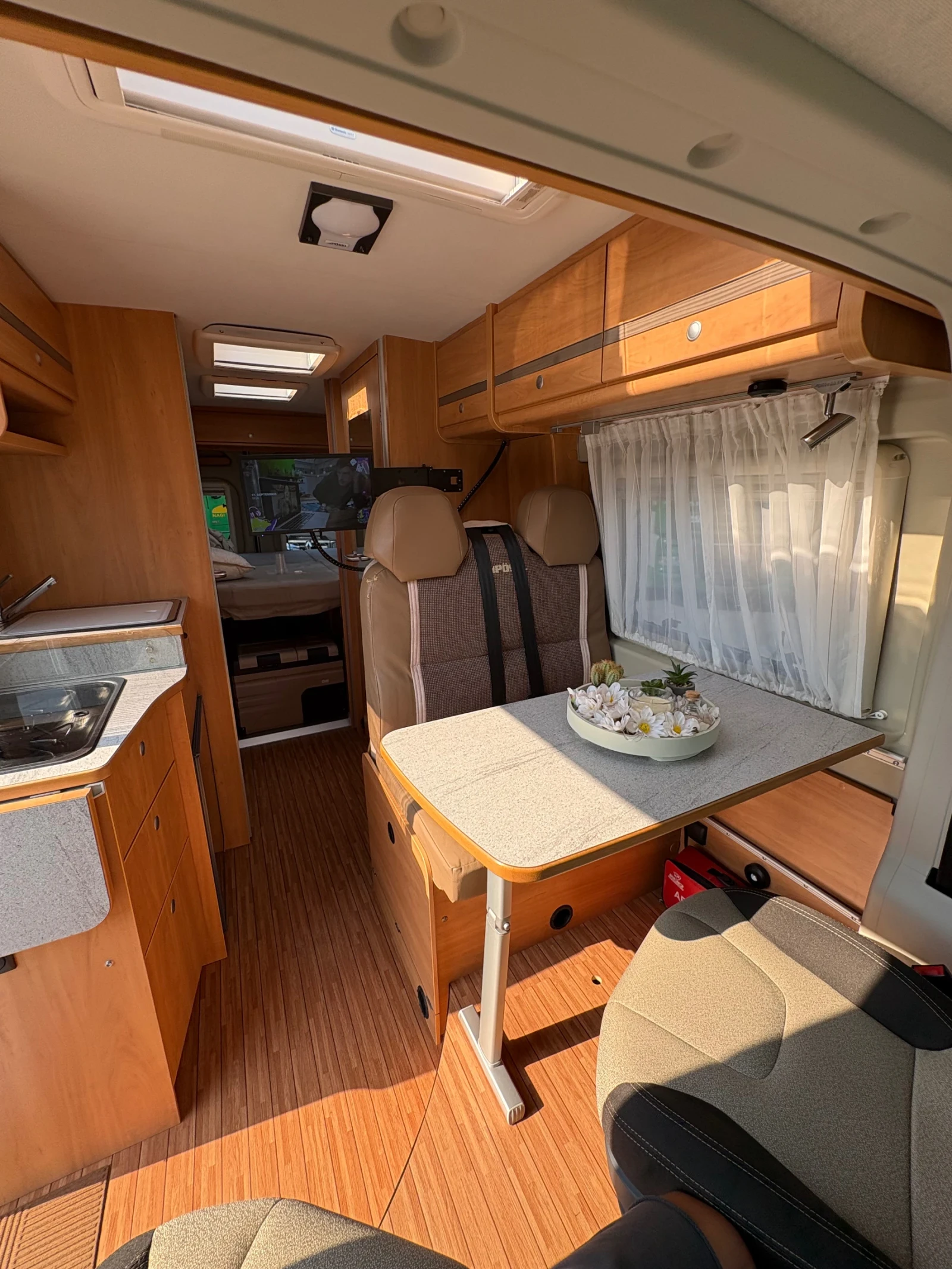 Кемпер Possl Roadstar 640 DK , снимка 8 - Каравани и кемпери - 55981824