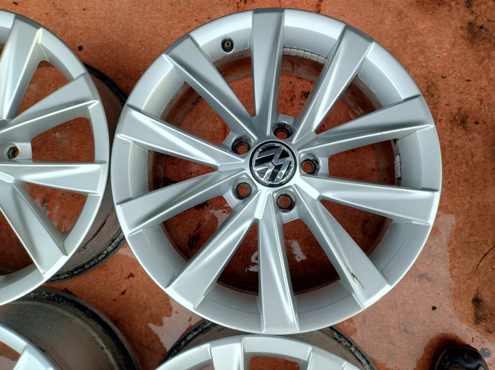 ������ | Mobile.bg � ����������� 4