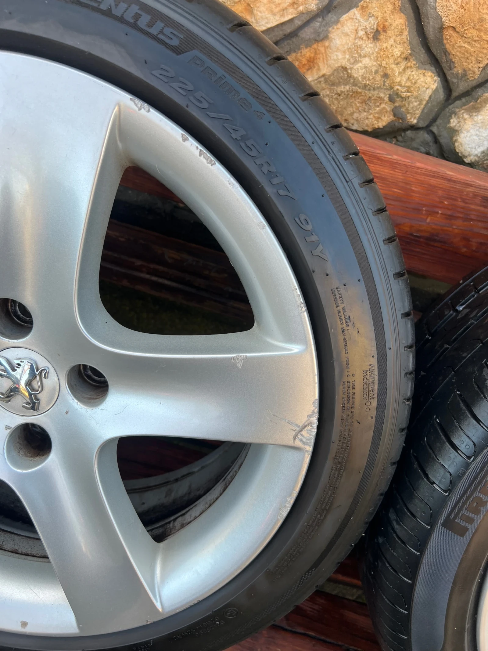 ���� � ������ 225/45R17 | Mobile.bg � ����������� 8