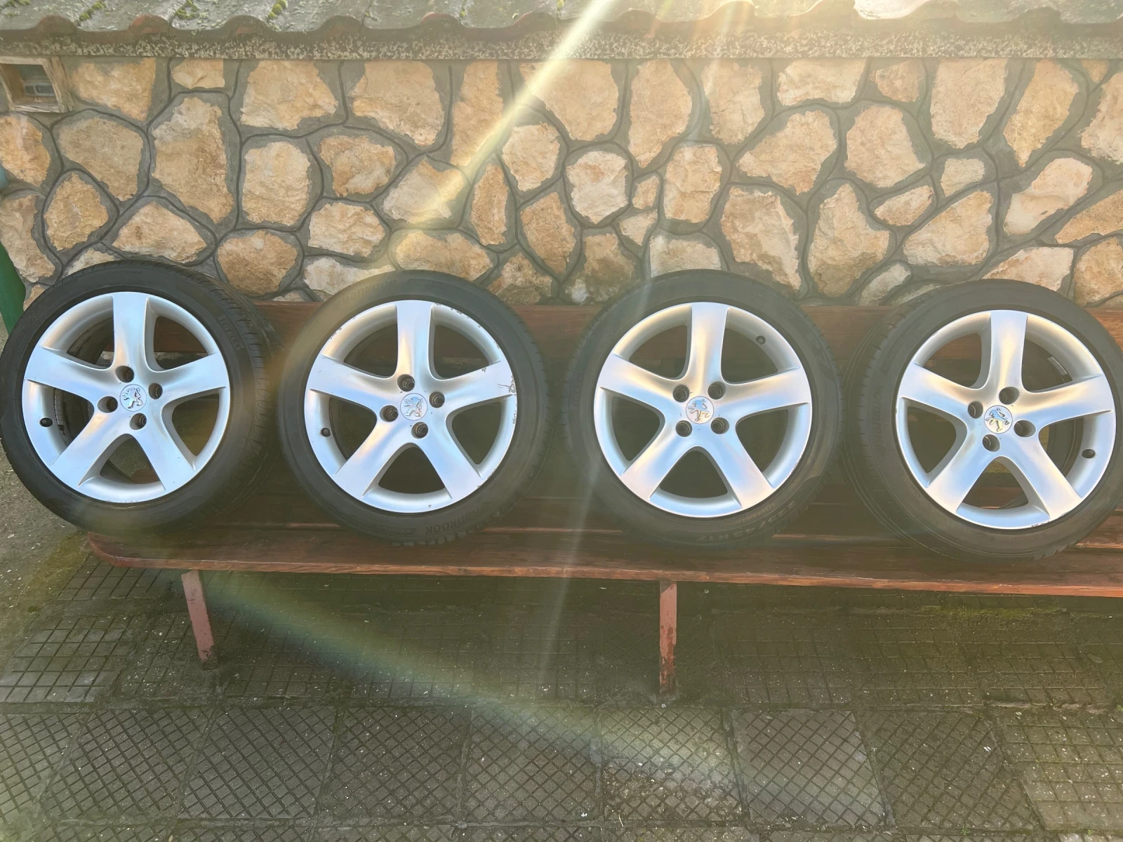 ���� � ������ 225/45R17 | Mobile.bg � ����������� 2
