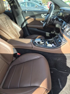 Mercedes-Benz E 400 E400 4 MATIC AMG, снимка 11