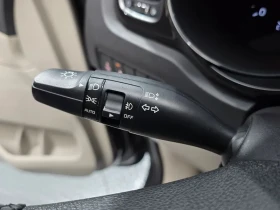 Kia Carnival 9-Seater Prestige, снимка 17