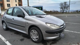 Peugeot 206 2000г 1, 4 бензин Хечбек, снимка 3