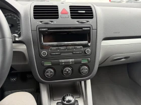VW Golf 1.6* FSI* PDC - 6400 лв. / 3272.27 € - 55027382 11