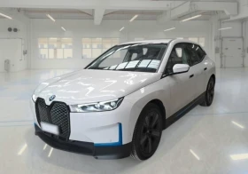 ������ BMW iX