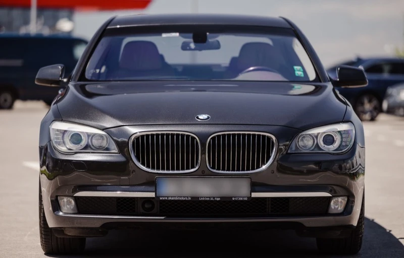 BMW 730 D оригинален вид, снимка 2 - Автомобили и джипове - 43864451