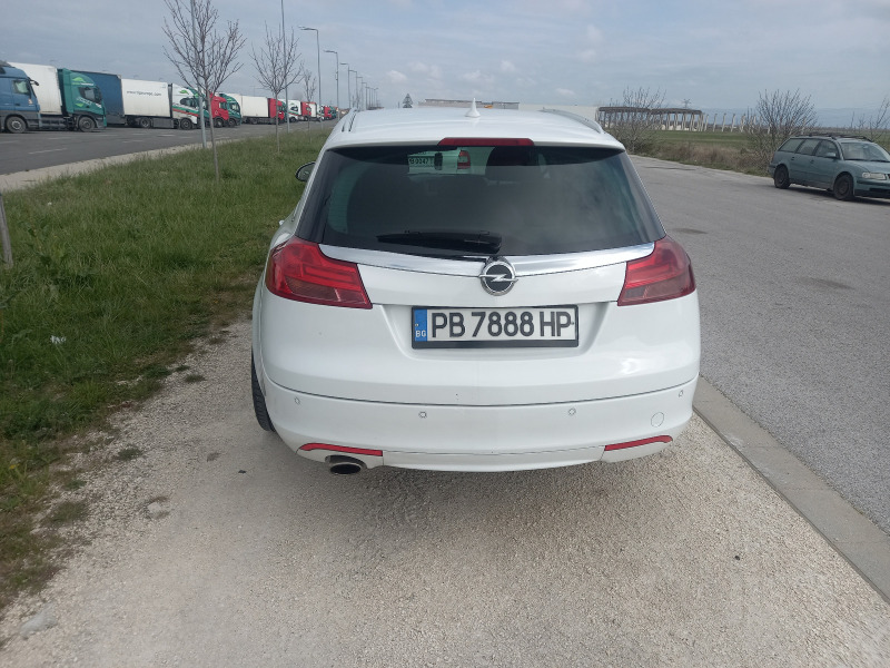 Opel Insignia 2.0, снимка 10 - Автомобили и джипове - 45775468