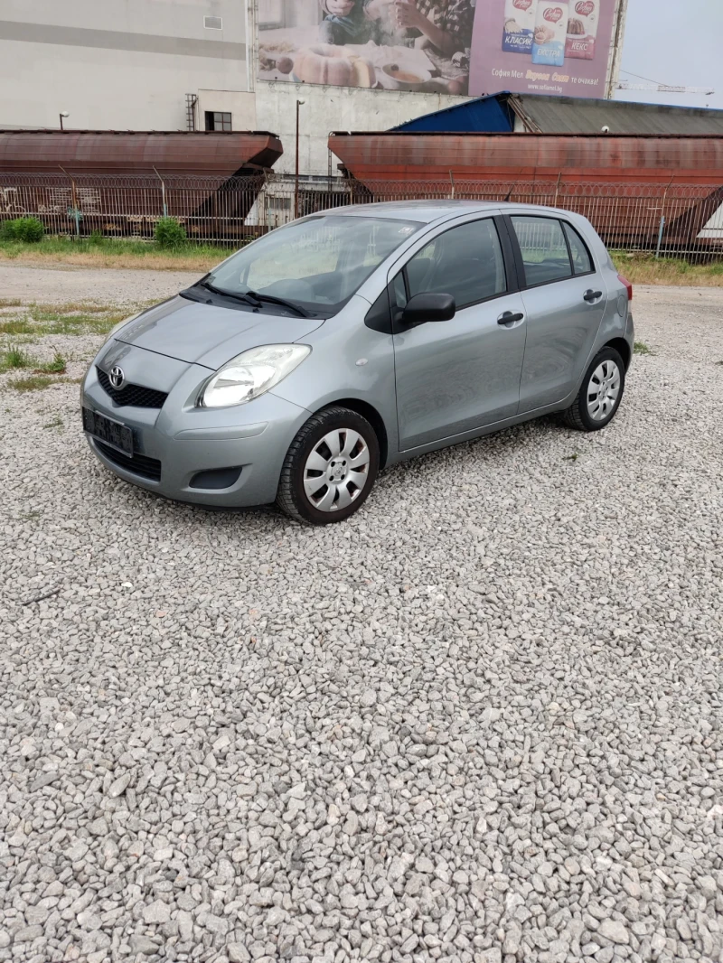 Toyota Yaris 1.3, снимка 4 - Автомобили и джипове - 47385215