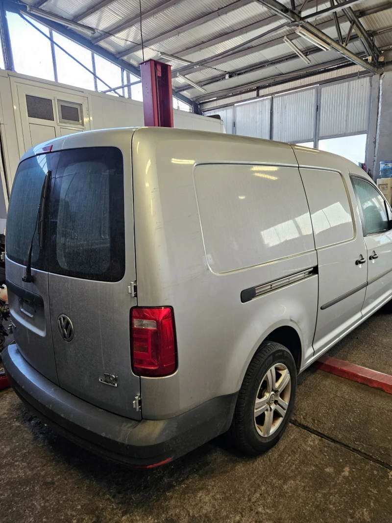 VW Caddy 2.0 tdi , снимка 6 - Автомобили и джипове - 48111487