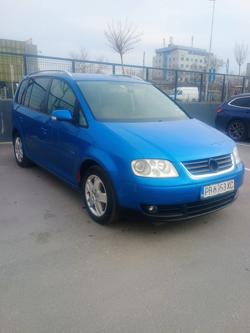 VW Touran, снимка 2 - Автомобили и джипове - 49115160