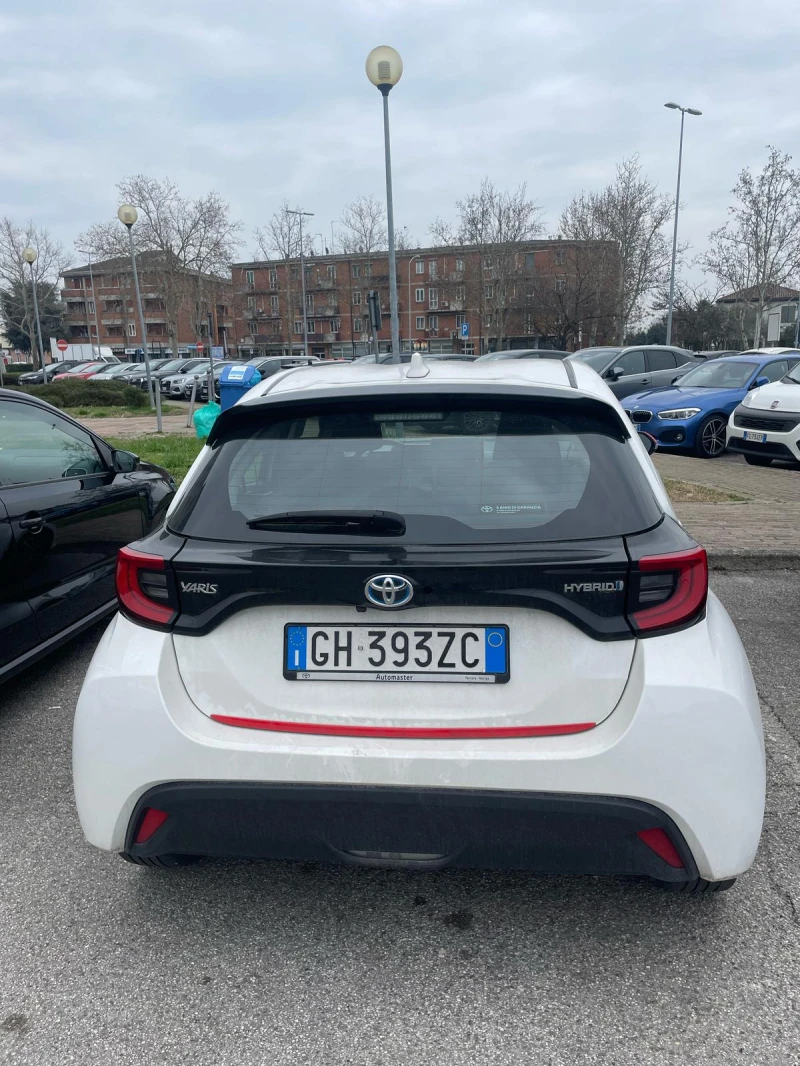 Toyota Yaris 1.5, снимка 3 - Автомобили и джипове - 49183334