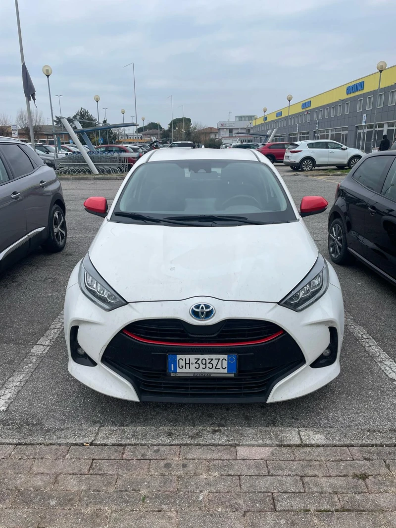 Toyota Yaris 1.5, снимка 1 - Автомобили и джипове - 49183334