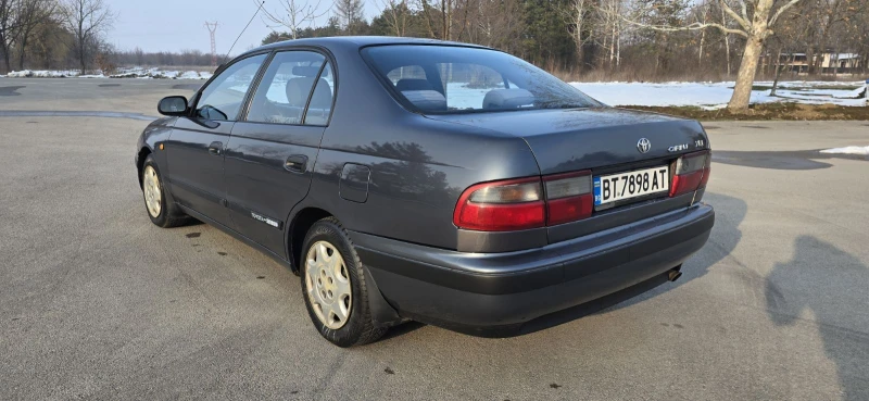 Toyota Carina, снимка 8 - Автомобили и джипове - 49273569