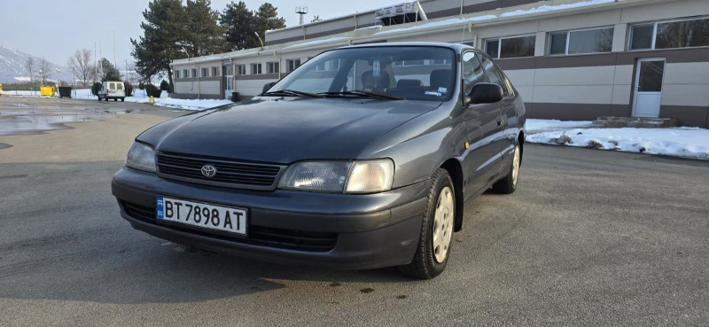 Toyota Carina, снимка 4 - Автомобили и джипове - 49273569