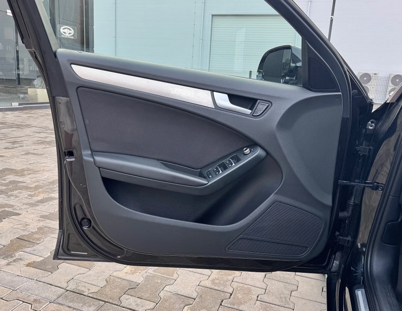 Audi A4 2.0TDi , снимка 12 - Автомобили и джипове - 51208683