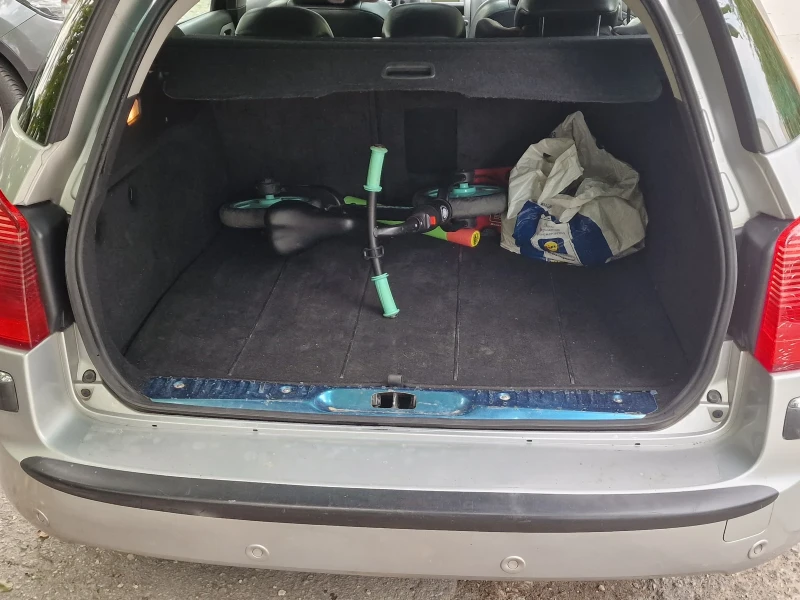 Peugeot 407 2.0HDi, снимка 7 - Автомобили и джипове - 51896271