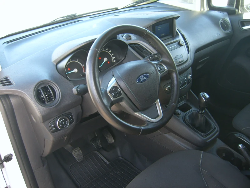 Ford Courier 1, 5d  navi, снимка 8 - Автомобили и джипове - 52483318