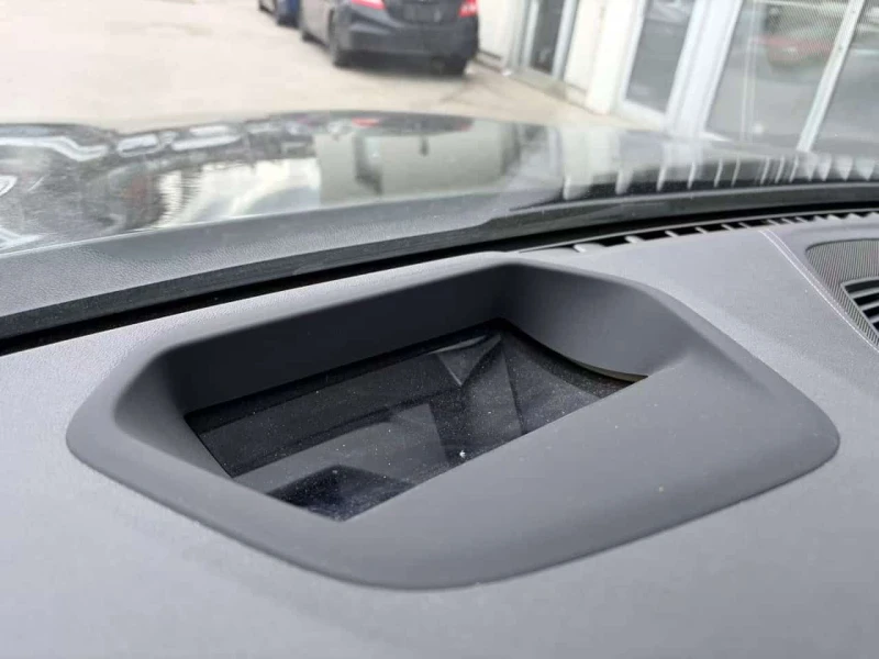 BMW 530E xDrive  CARFAX, снимка 10 - Автомобили и джипове - 53600319