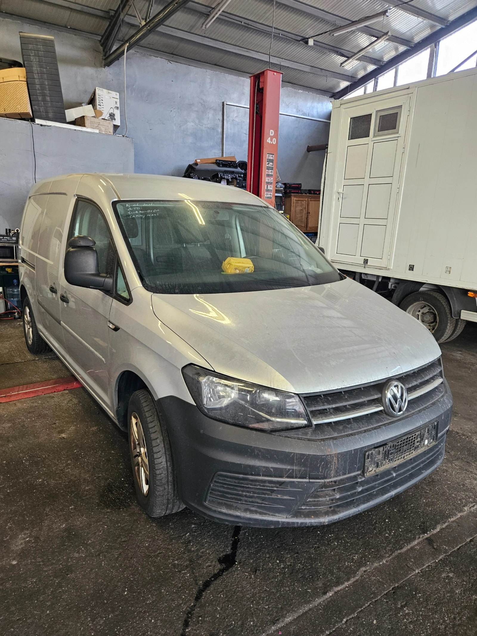 VW Caddy 2.0 tdi , снимка 1