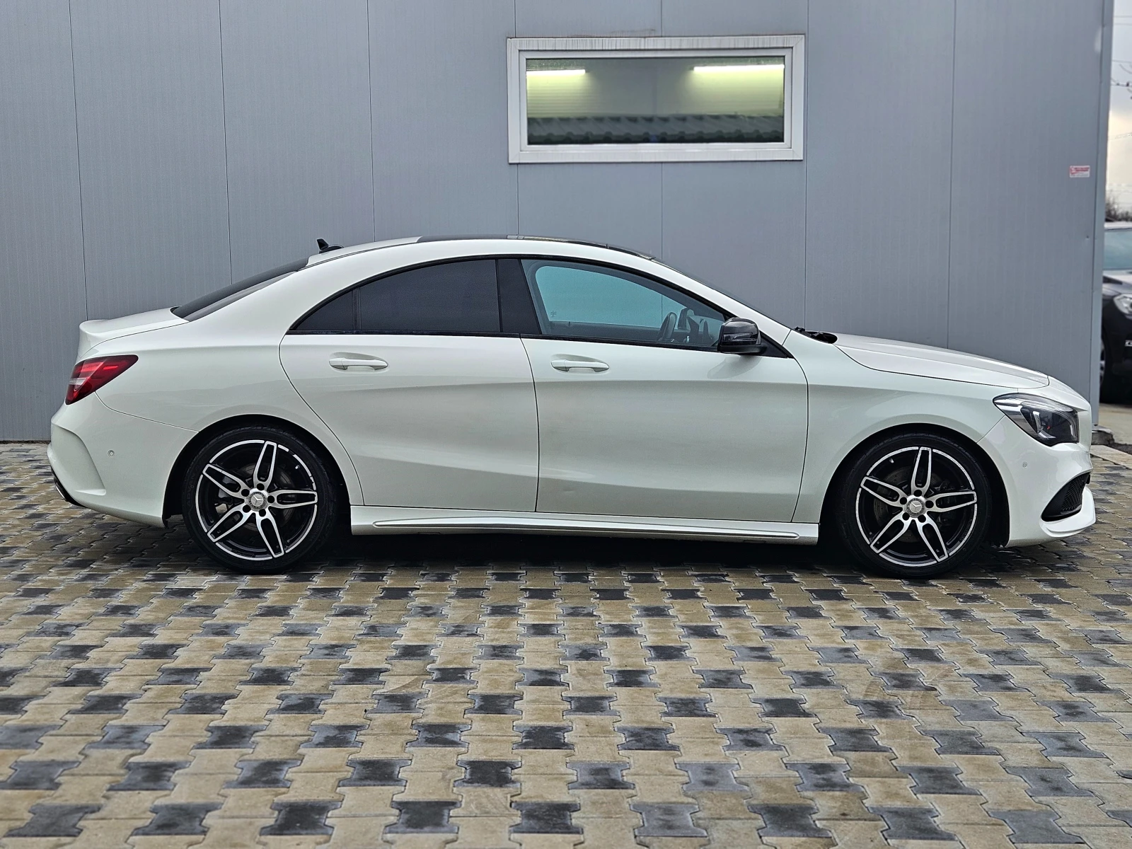 Mercedes-Benz CLA 220 AMG/91000KM/FACE/FULL LED/CAR PLAY/PANO/CAMERA/LIZ - изображение 5