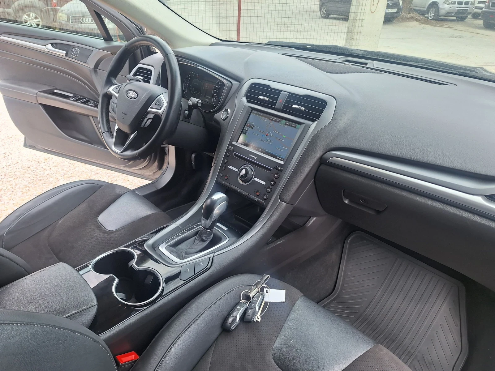 Ford Mondeo 2.0d* Автомат/Нави/Камера/Кейлес/Лед/Титаниум-Топ  - изображение 10
