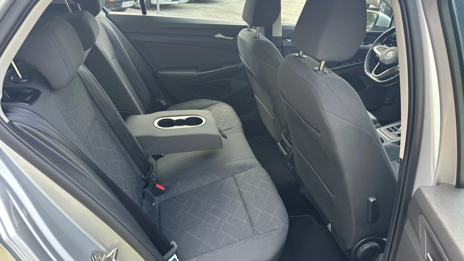VW Golf 2.0 TDI / DSG - изображение 10