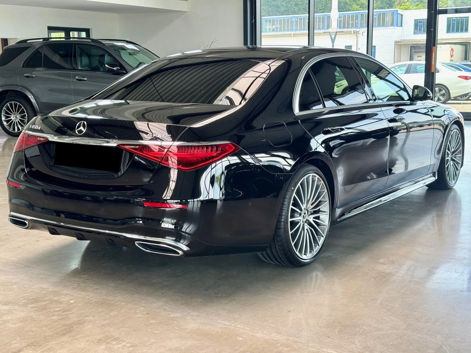 Mercedes-Benz S 450 d/AMG/LONG/4-MATIC/EXCLUSIV/BURM/HEAD UP/360/PANO/ - изображение 6