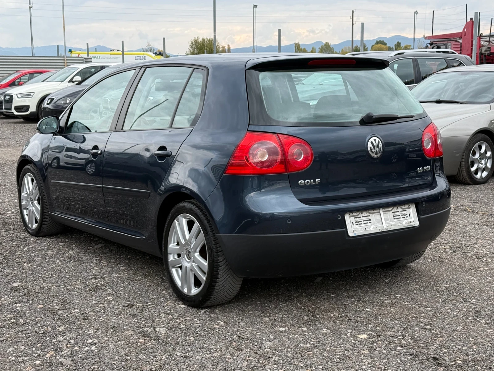VW Golf 1.6* FSI* PDC - изображение 3