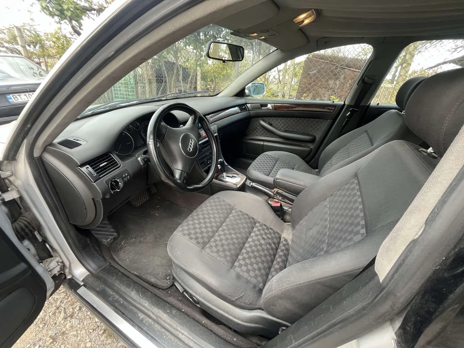 Audi A6 2.5 - изображение 6