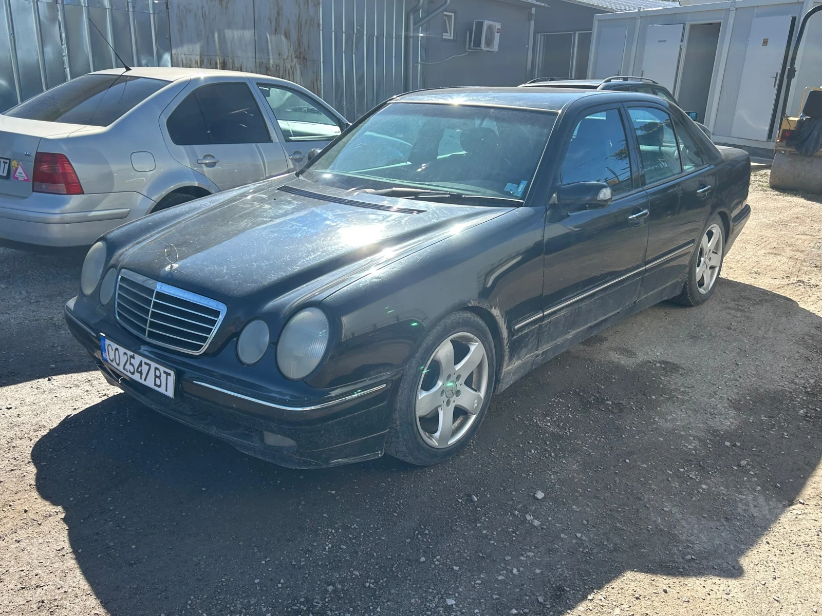 Mercedes-Benz E 220  - изображение 4