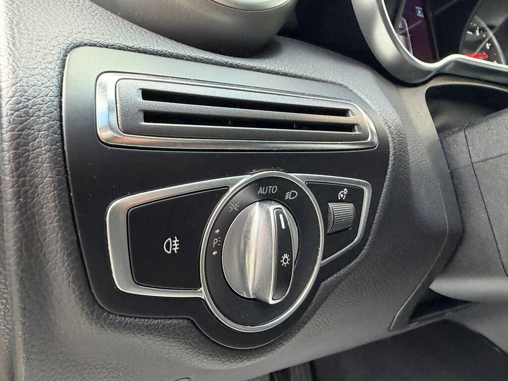 Mercedes-Benz C 43 AMG  - изображение 2