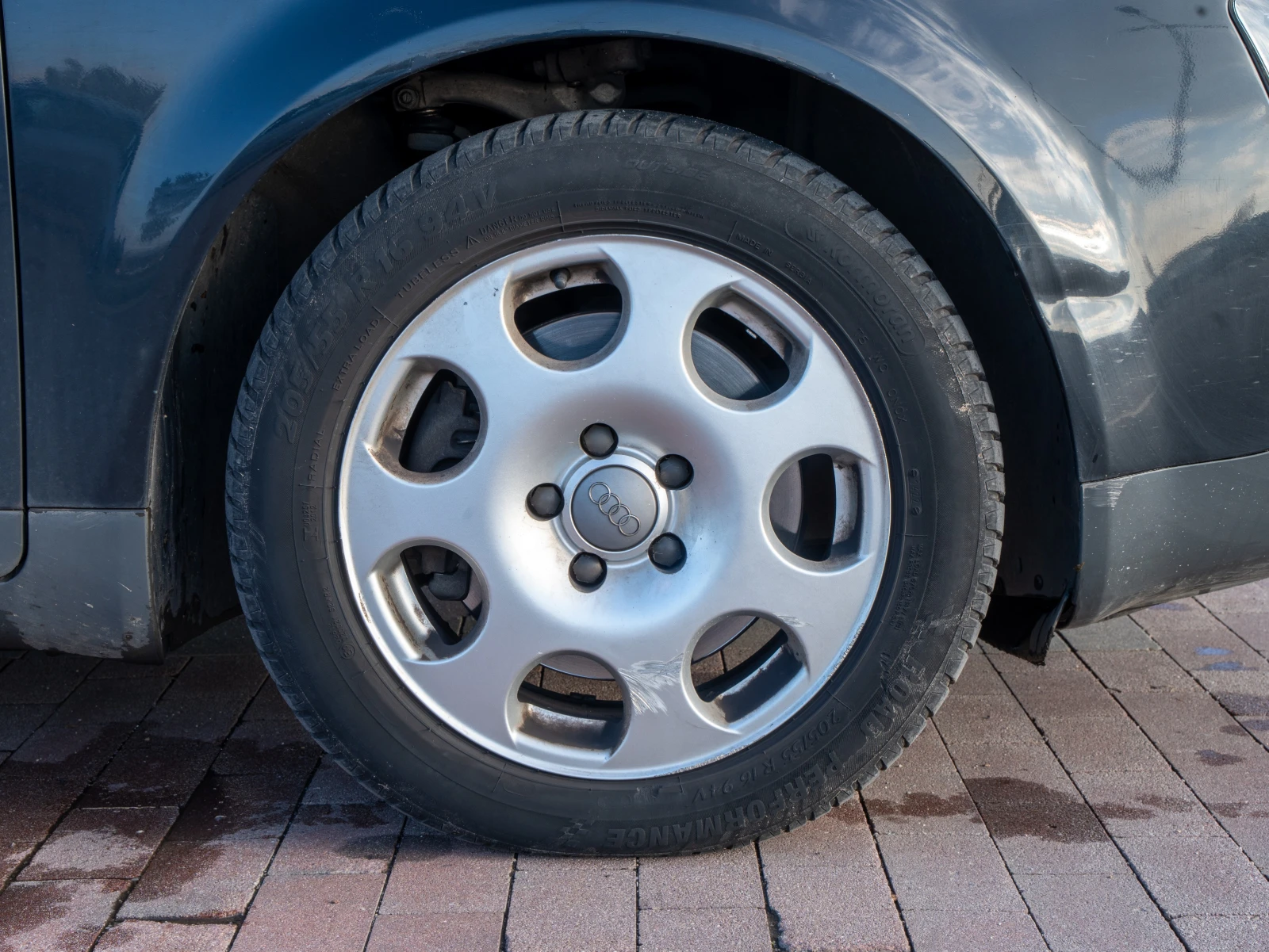 Audi A4 2.5 TDI quattro | Mobile.bg � ����������� 4