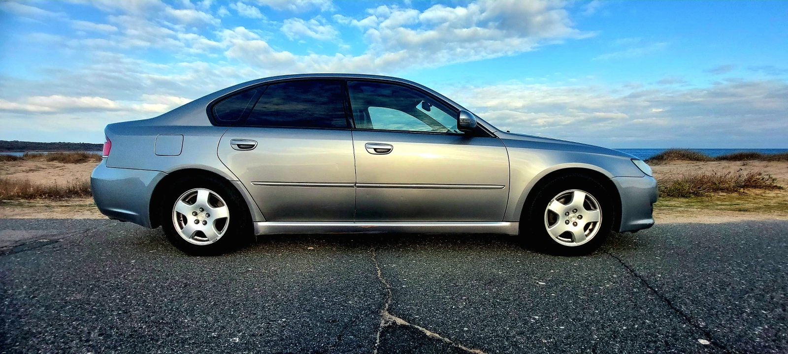 Subaru Legacy R | Mobile.bg   4