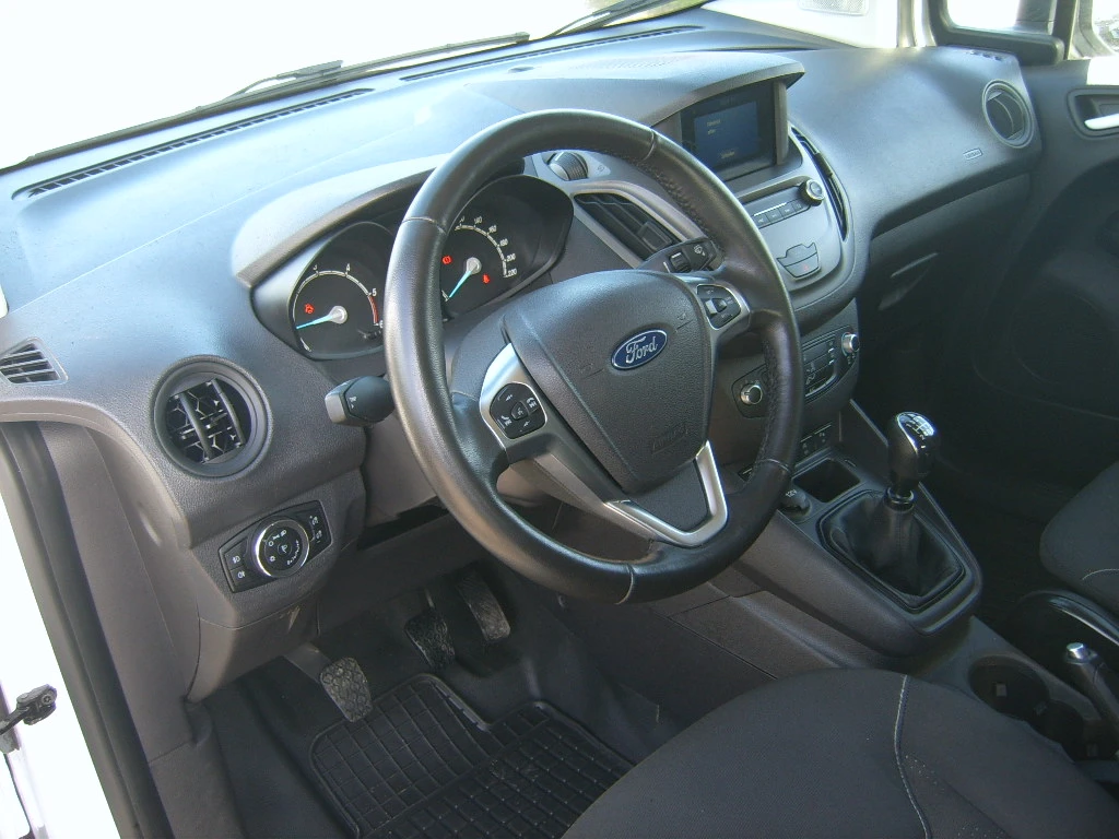 Ford Courier 1, 5d  navi - изображение 8