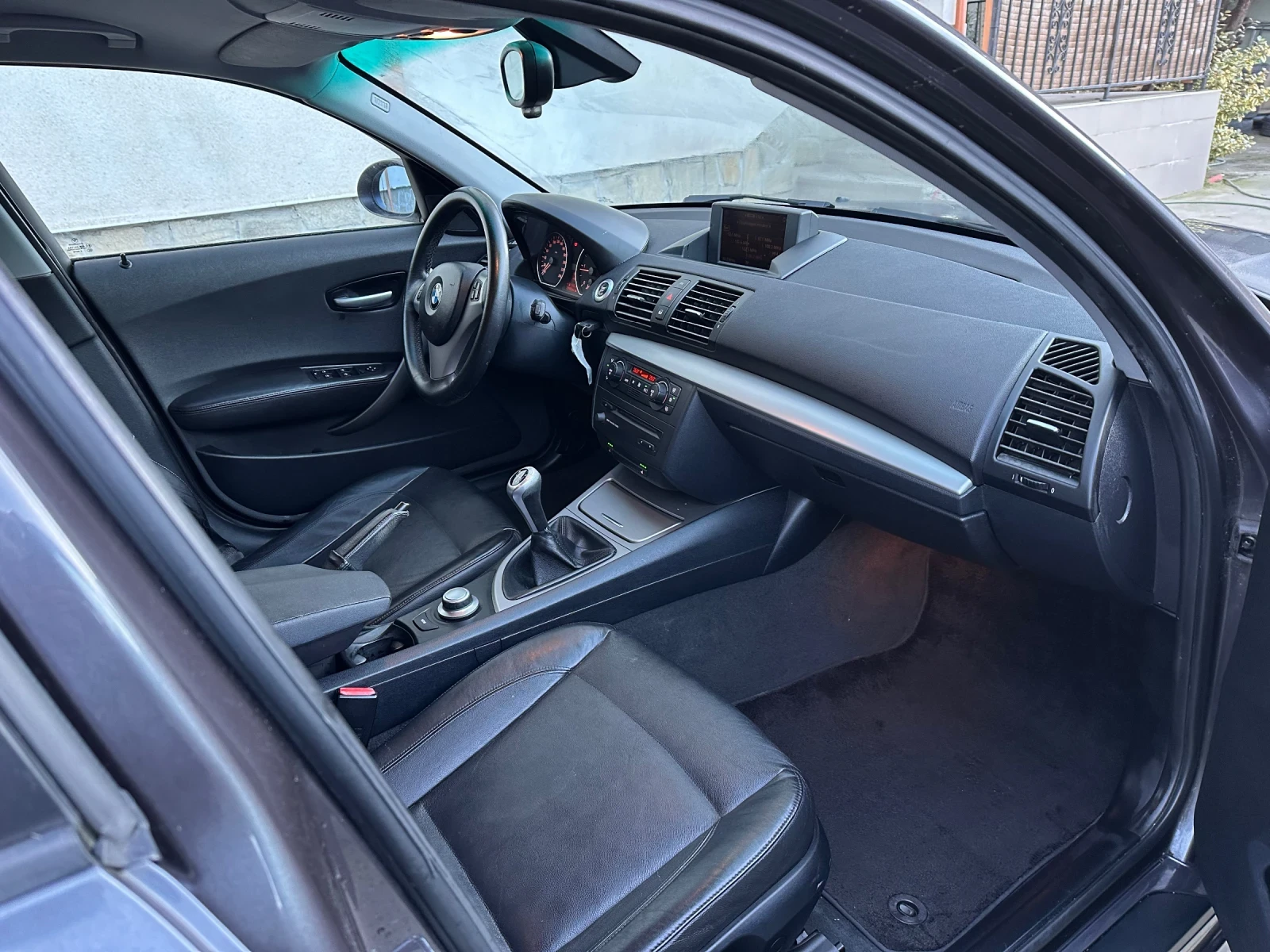 BMW 120 163кс Навигация подгрев - изображение 10