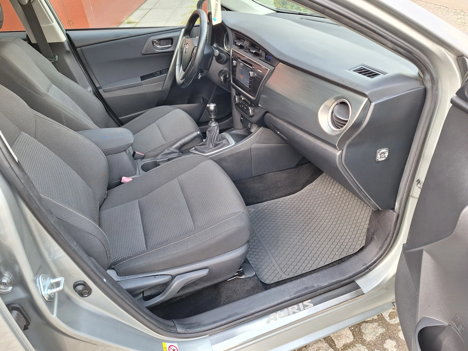 Toyota Auris 2.0 D-4D Touring Sports! | Mobile.bg � ����������� 15